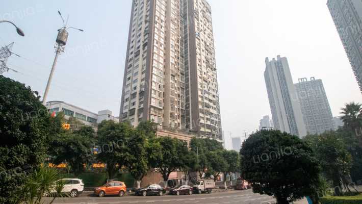 南湾江上外景图