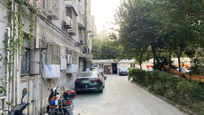 万昌大厦外景图