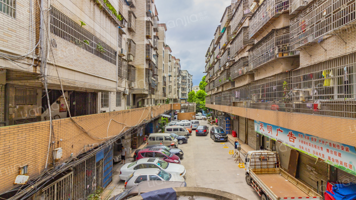 西山西路68号院外景图