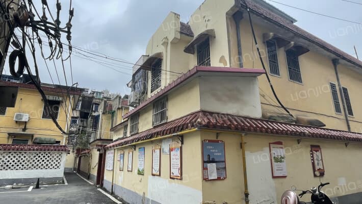 工行家属院西院外景图