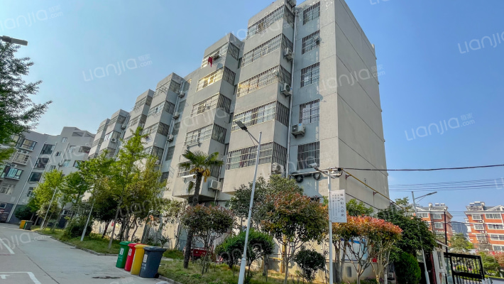 绿色名人公馆外景图