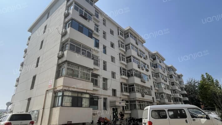 滨华路政府宿舍外景图