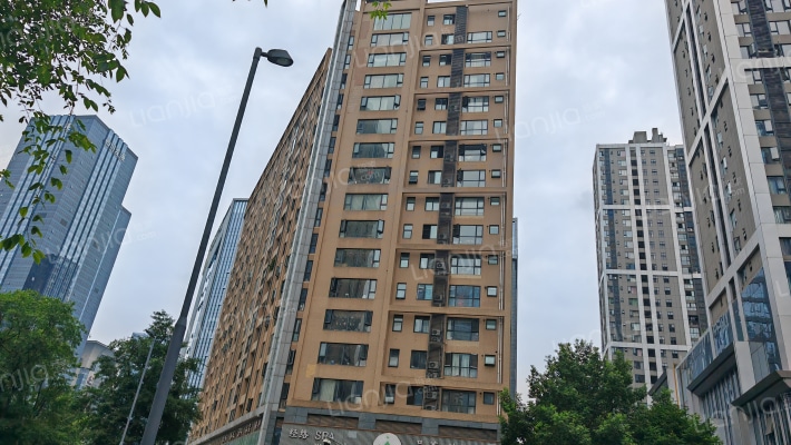 富润国际广场外景图