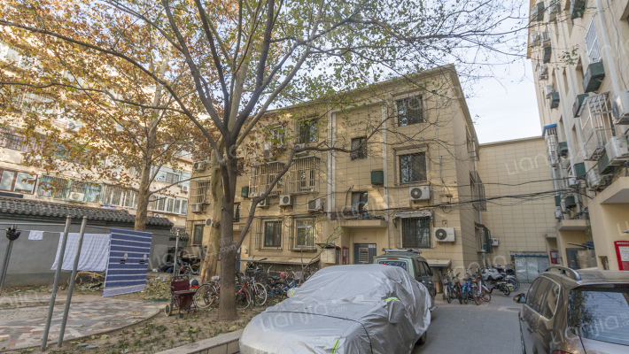 钟声胡同外景图