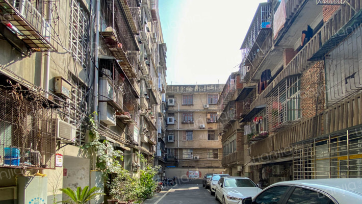 原襄阳市火柴厂家属院外景图