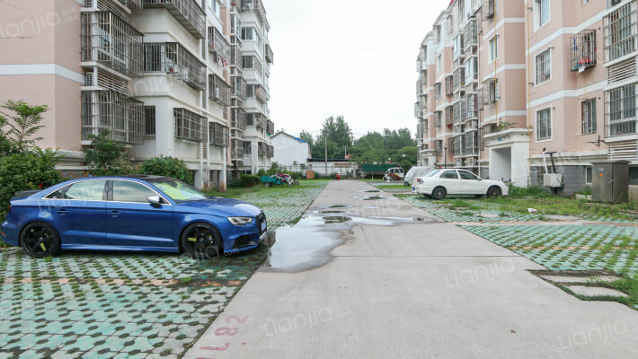 向阳人家外景图