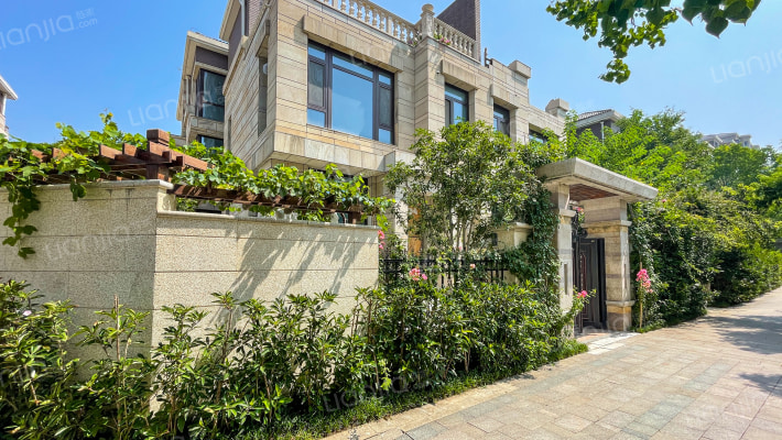 曲江凤凰池外景图