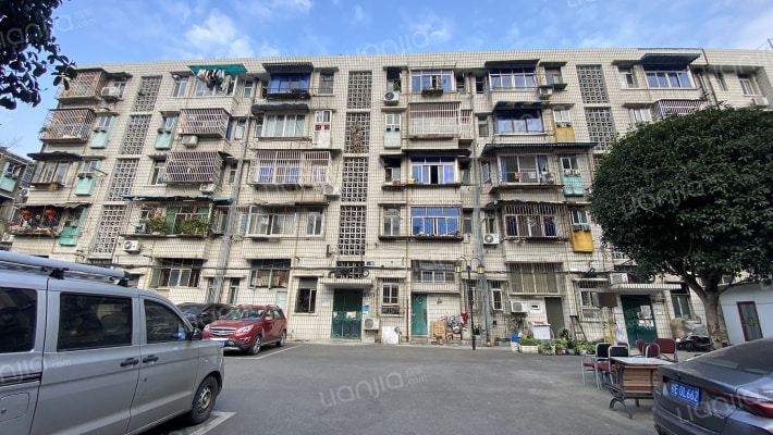 兴业街46号院外景图