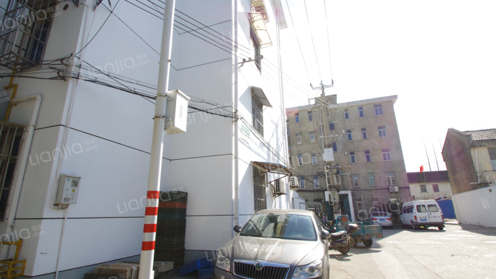 前进街240弄外景图