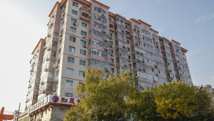 宝利亚大厦外景图