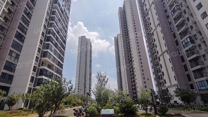 天润·智慧城外景图