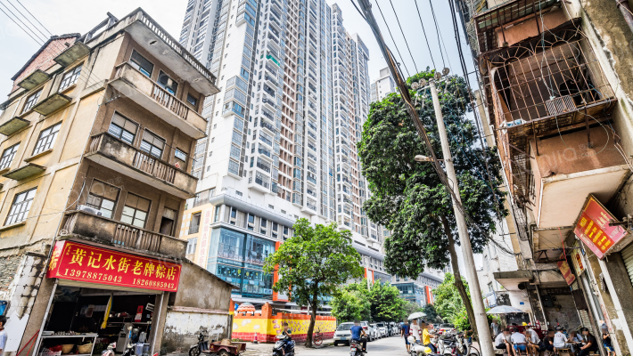 华亨邕江御景外景图