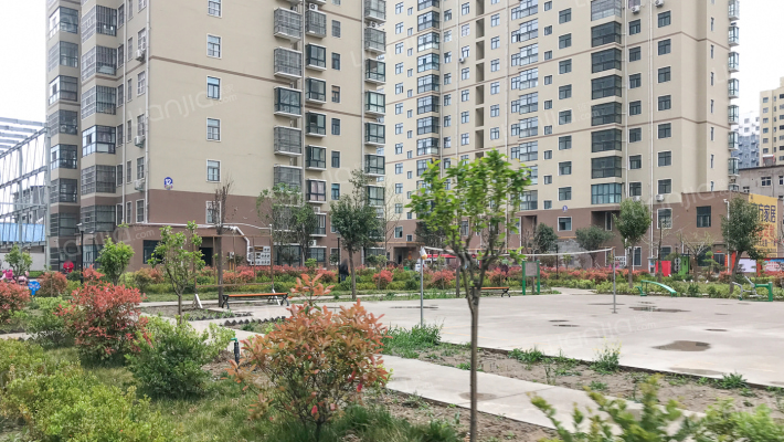 保盛龙城二期外景图