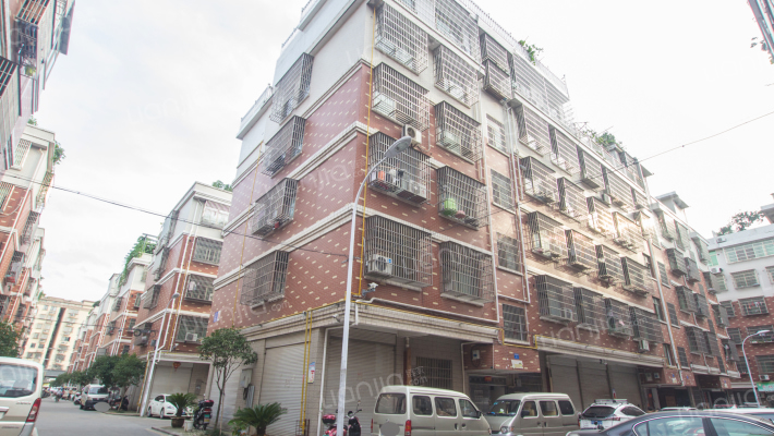 龙回九号外景图