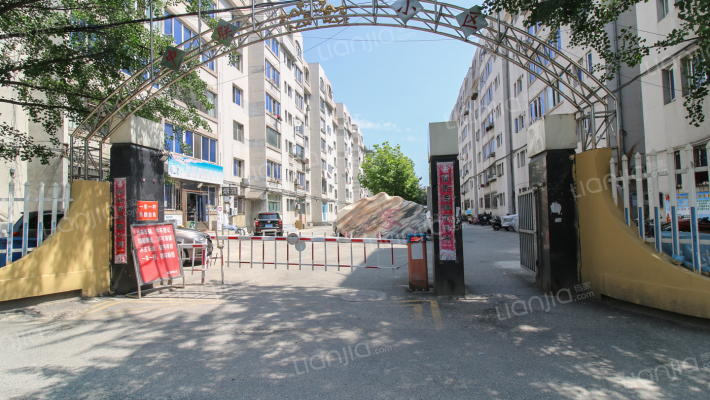 丹铁中联小区外景图