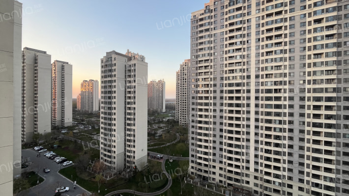 永定河孔雀城莱茵河谷外景图