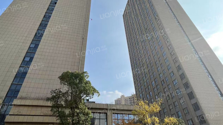 玲珑大厦外景图