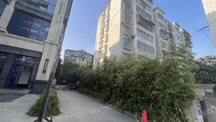 万陶小区外景图