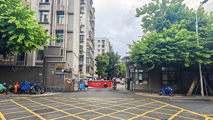 省政府办公厅宿舍外景图