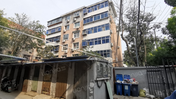 二十一中宿舍外景图