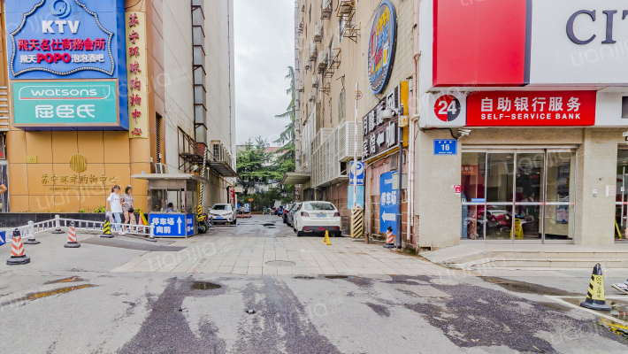 湖南路地下商业街外景图