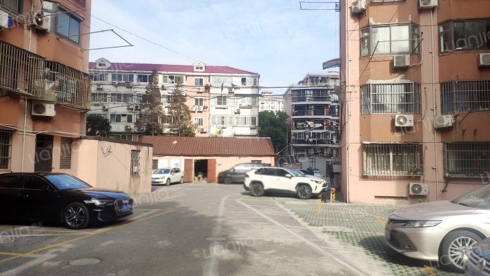 浦江大楼外景图