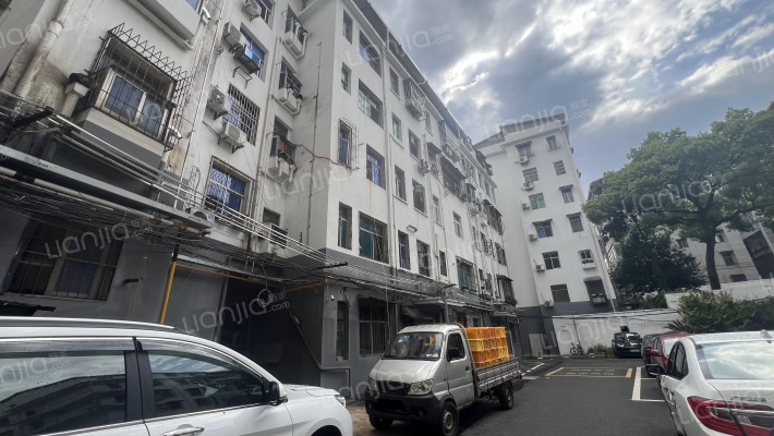 区医药小区外景图