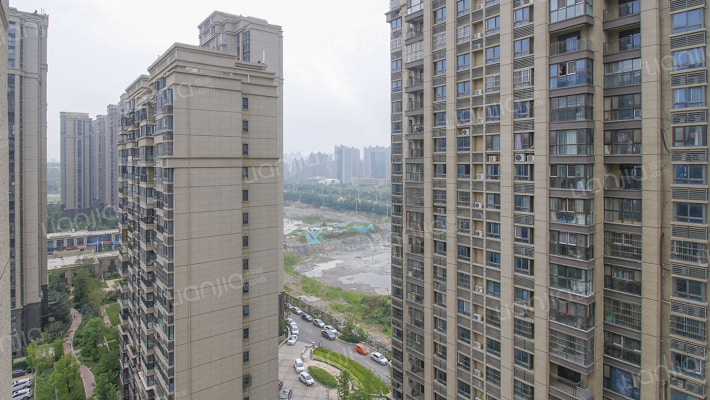 绿地之窗国际花都四期外景图