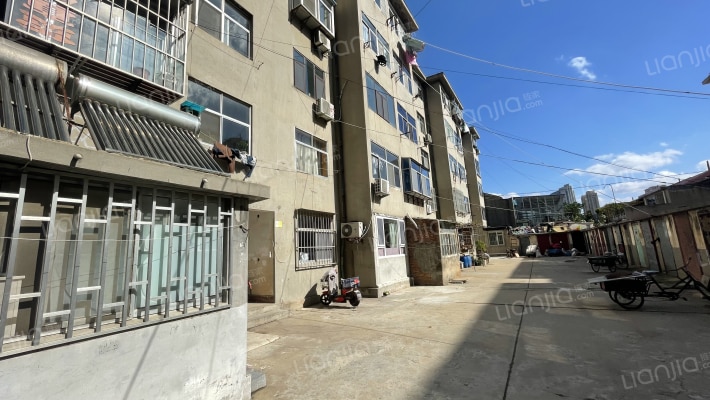 肉联厂家属楼外景图