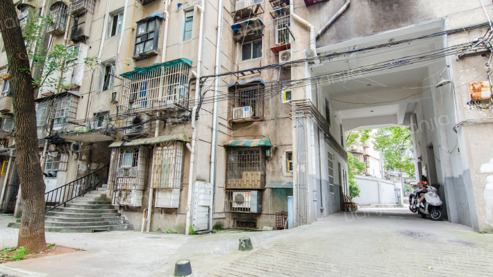 华光外贸公司宿舍外景图