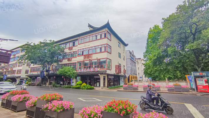 隆源路299号外景图