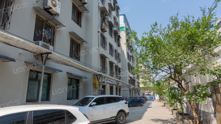 开封市国税稽查局文明楼院外景图