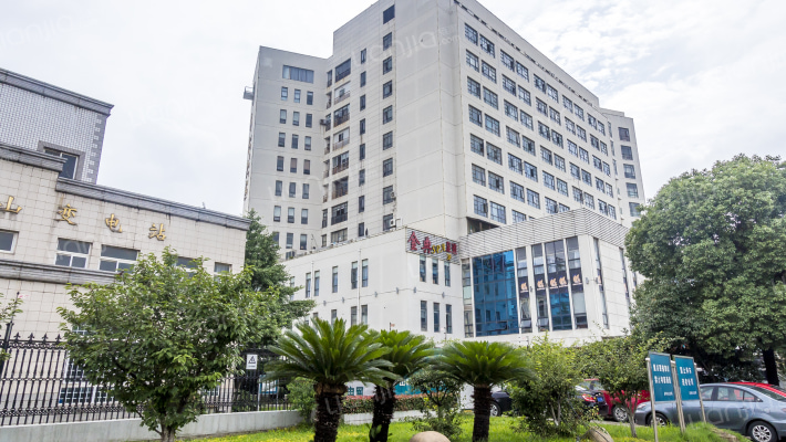 锦都大厦外景图