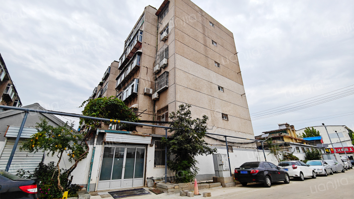 水利机械厂宿舍外景图