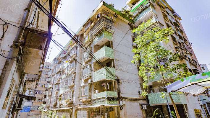 王圣堂后街126~134号宿舍外景图