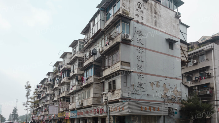 桥机新村外景图