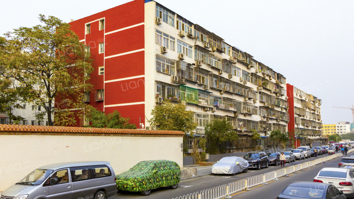 革新里小区外景图