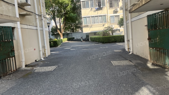 海关公寓外景图