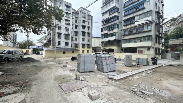 花溪大道中段70号外景图