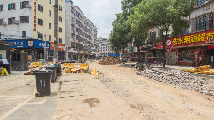 银龙商务楼外景图