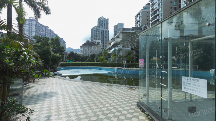 蓝漪花园外景图