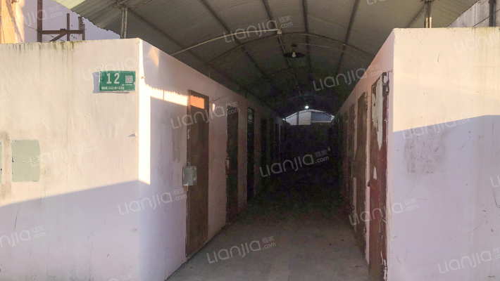 三宏公寓外景图