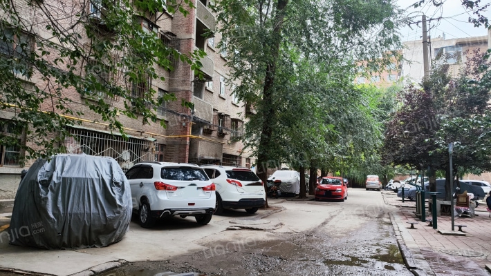 甘肃省建机械化公司家属院外景图