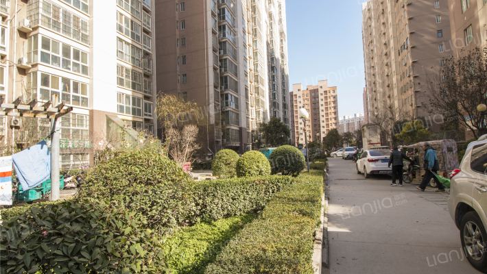 天地惠城外景图