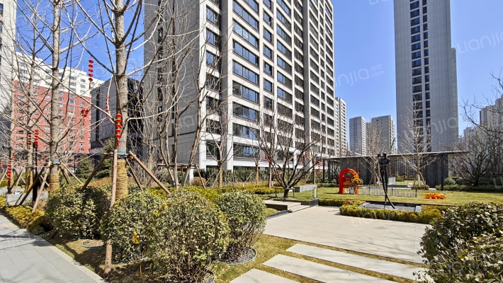 金地卿云台外景图