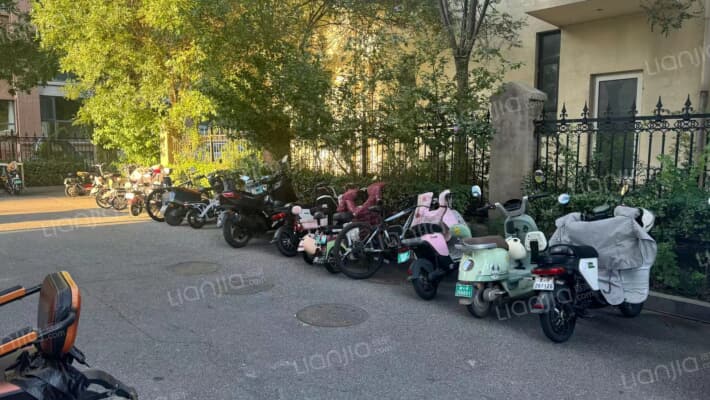 新世界中心B区外景图