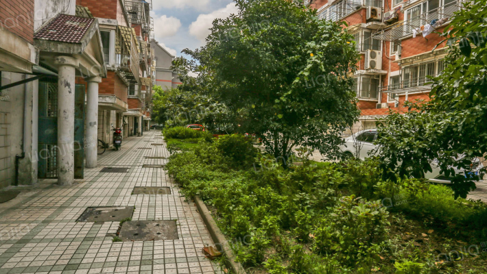 濠南路32号小区外景图