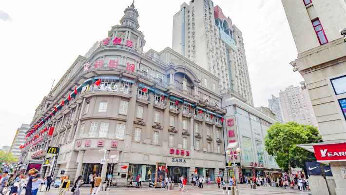 中百商厦外景图