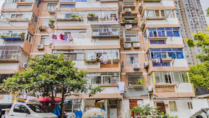 凤凰西街227号外景图