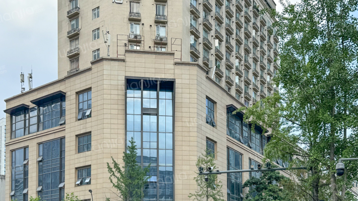 美华大厦外景图